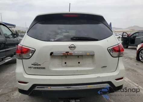 2014 Nissan Pathfinder S z USA, uszkodzony, nr VIN 5N1AR2MM2EC720307